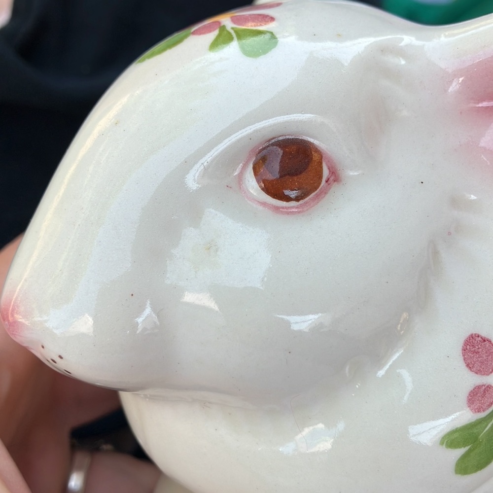 E SOLD Vintage WEISS bunny planter summer Avon Mother’s Day May Mom Garden - Picture 11 of 11